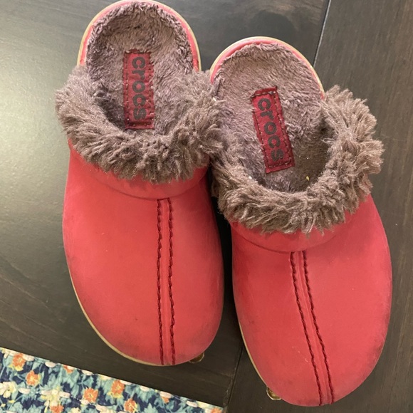 Cute toddler CROCS - fur lined - size 11C - Picture 7 of 7